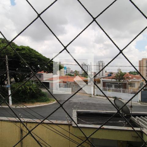 Casa à venda com 360m², 4 quartos e 8 vagasQuarto 2 - vista