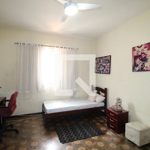 Casa à venda com 360m², 4 quartos e 8 vagasQuarto 1