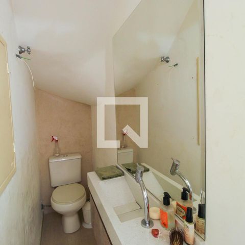 Casa à venda com 250m², 3 quartos e 4 vagasLavabo