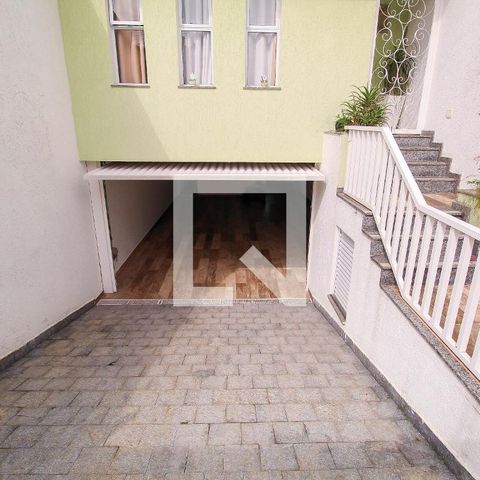 Casa à venda com 250m², 3 quartos e 4 vagasEntrada
