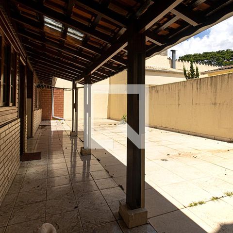 Casa à venda com 225m², 4 quartos e 6 vagasÁrea comum 