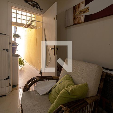 Casa à venda com 225m², 4 quartos e 6 vagasHall Lavabo 