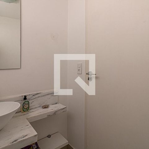 Casa à venda com 225m², 4 quartos e 6 vagasLavabo 