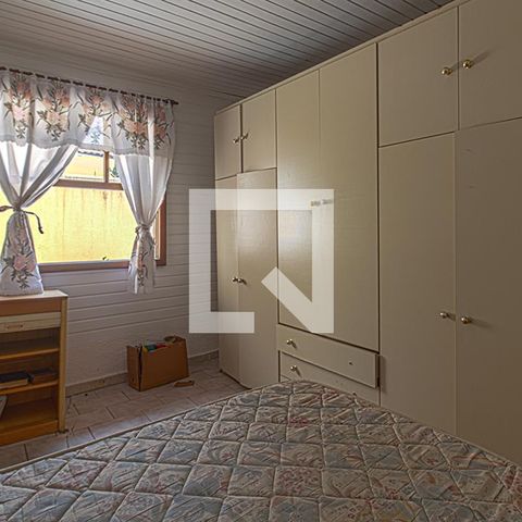 Casa à venda com 225m², 4 quartos e 6 vagasQuarto 2 Quarto Edícula 
