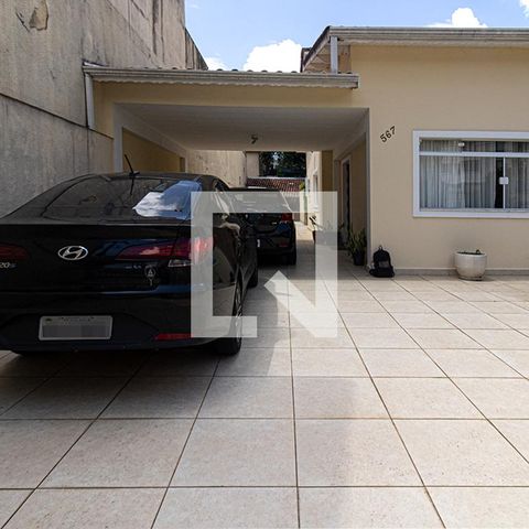 Casa à venda com 225m², 4 quartos e 6 vagasÁrea comum 