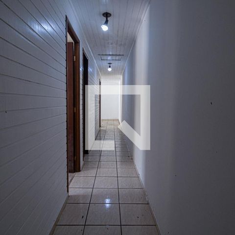 Casa à venda com 225m², 4 quartos e 6 vagasCorredor Edícula