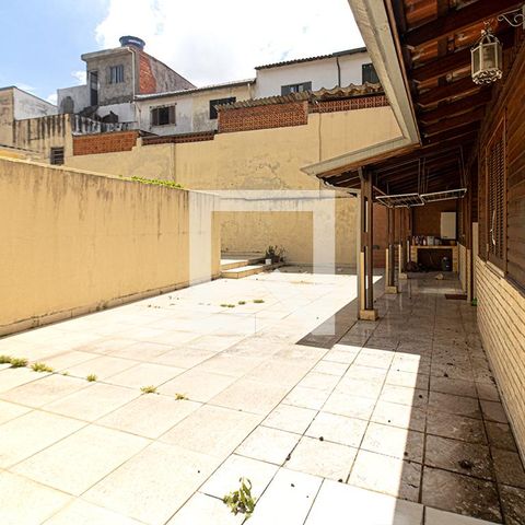 Casa à venda com 225m², 4 quartos e 6 vagasÁrea comum 
