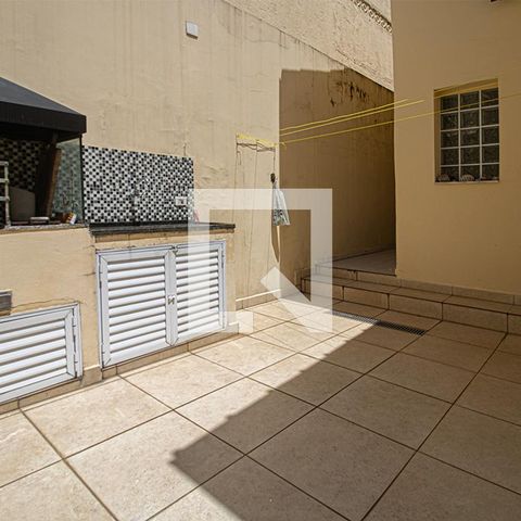 Casa à venda com 225m², 4 quartos e 6 vagasÁrea comum 