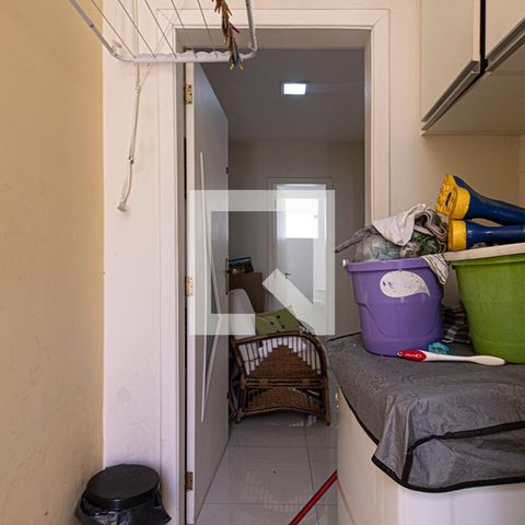 Casa à venda com 225m², 4 quartos e 6 vagasÁrea de serviço