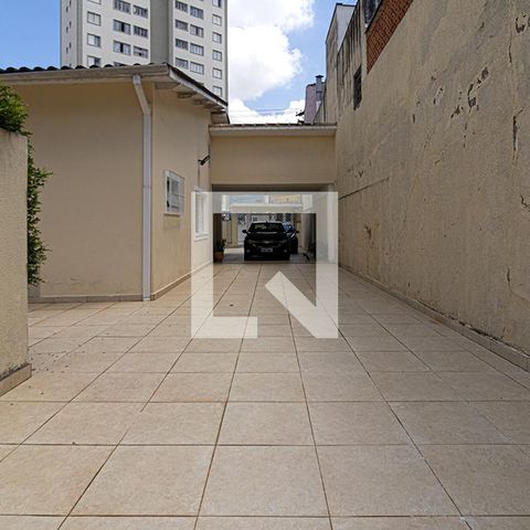 Casa à venda com 225m², 4 quartos e 6 vagasÁrea comum 