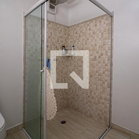 Casa à venda com 225m², 4 quartos e 6 vagasBanheiro Suíte 