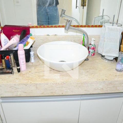 Casa à venda com 200m², 3 quartos e 4 vagasBanheiro Suite