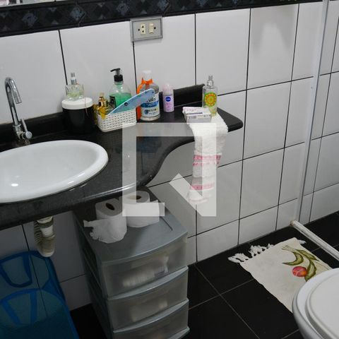 Casa à venda com 200m², 3 quartos e 4 vagasBanheiro Social