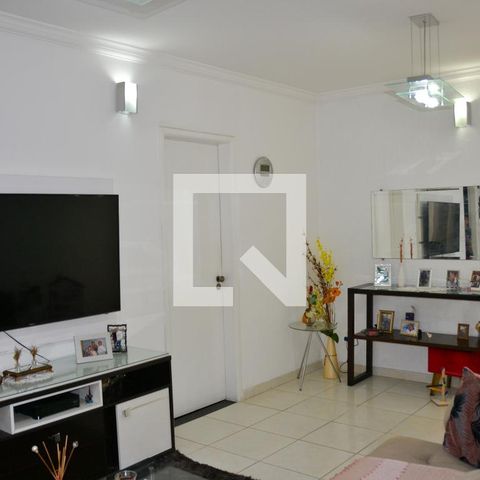 Casa à venda com 200m², 3 quartos e 4 vagasSala