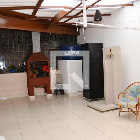 Casa à venda com 200m², 3 quartos e 4 vagasQuintal