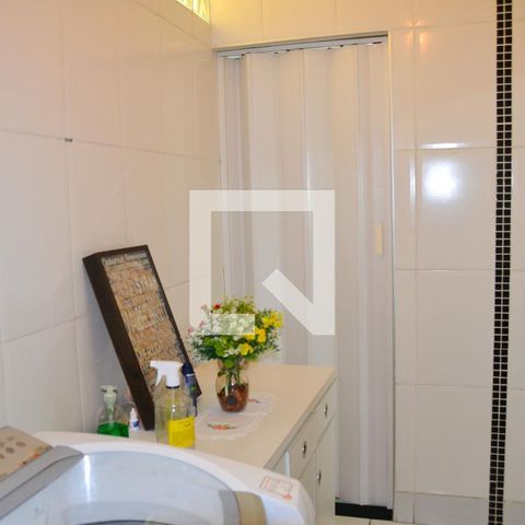 Casa à venda com 200m², 3 quartos e 4 vagasÁrea de Serviço