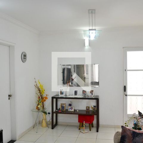 Casa à venda com 200m², 3 quartos e 4 vagasSala