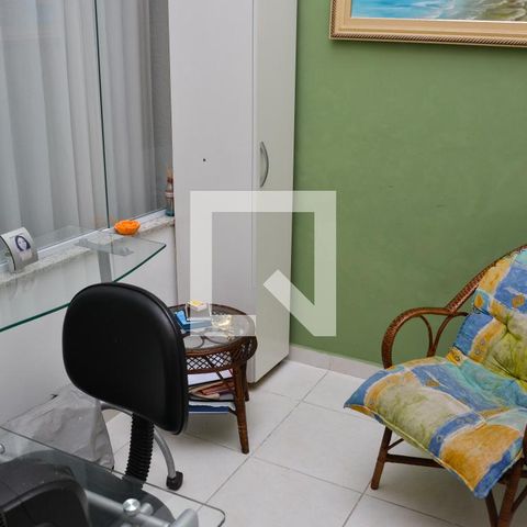 Casa à venda com 200m², 3 quartos e 4 vagasEscritório
