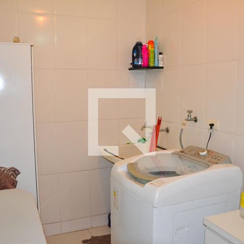 Casa à venda com 200m², 3 quartos e 4 vagasÁrea de Serviço