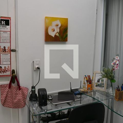 Casa à venda com 200m², 3 quartos e 4 vagasEscritório