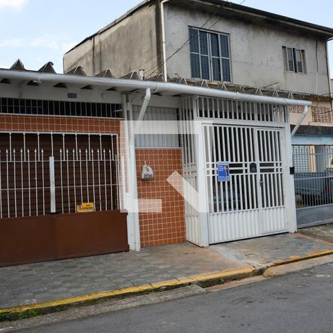Casa à venda com 200m², 3 quartos e 4 vagasFachada