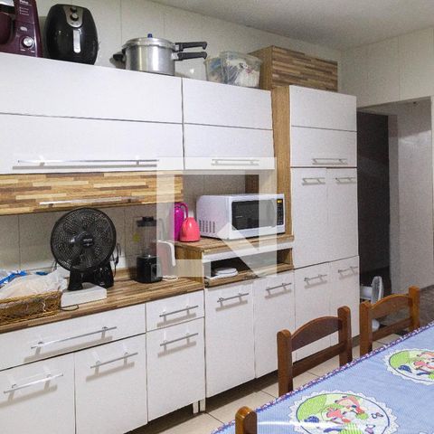 Casa à venda com 160m², 3 quartos e 1 vaga Casa à venda com 160m², 3 quartos e 1 vagaCozinha