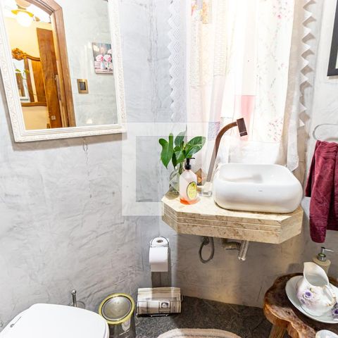 Casa à venda com 228m², 3 quartos e 2 vagasLavabo