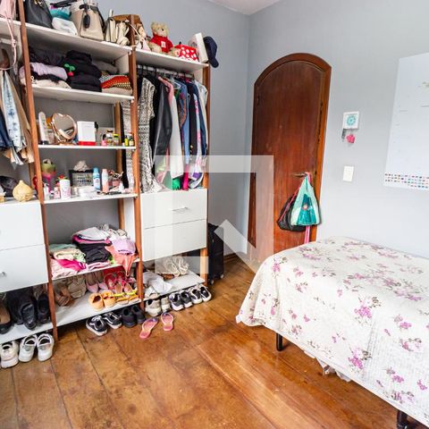 Casa à venda com 228m², 3 quartos e 2 vagasQuarto 1