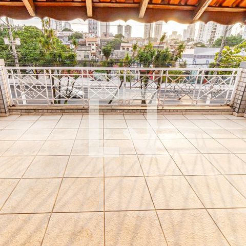 Casa à venda com 228m², 3 quartos e 2 vagasVaranda da Suíte