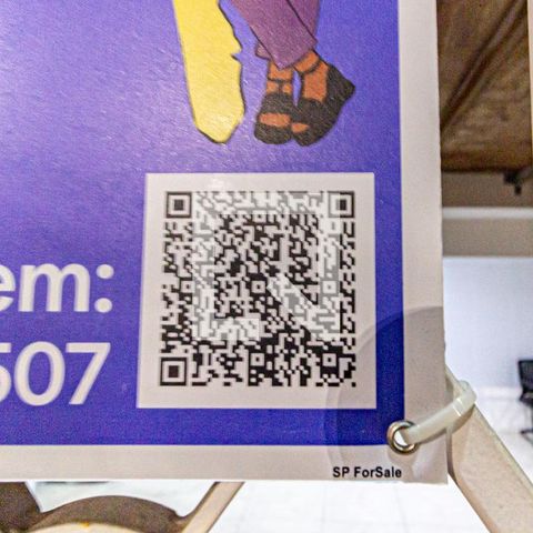 Casa à venda com 228m², 3 quartos e 2 vagasQR Code