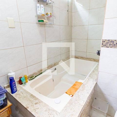 Casa à venda com 228m², 3 quartos e 2 vagasBanheiro da Suíte