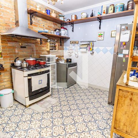 Casa à venda com 228m², 3 quartos e 2 vagasCozinha
