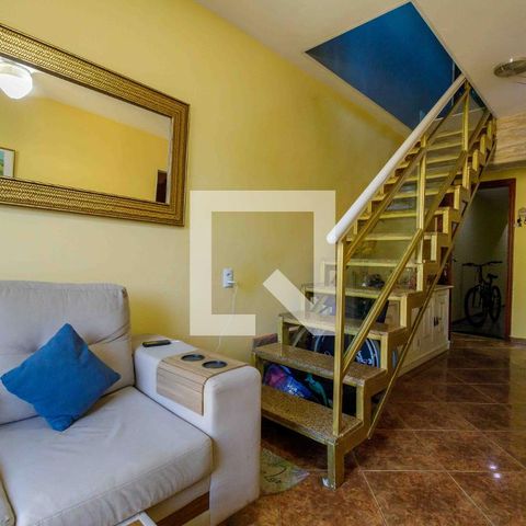 Apartamento à venda com 120m², 3 quartos e 1 vaga Apartamento à venda com 120m², 3 quartos e 1 vagaSala