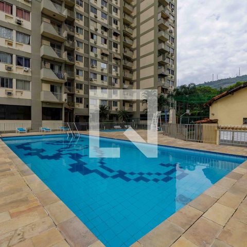 Apartamento à venda com 120m², 3 quartos e 1 vaga Apartamento à venda com 120m², 3 quartos e 1 vagaÁrea Comum Piscina