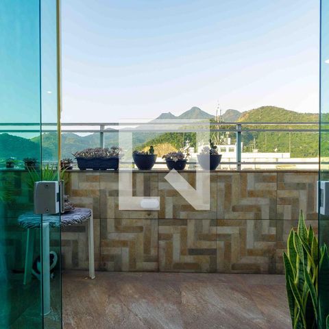 Apartamento à venda com 120m², 3 quartos e 1 vaga Apartamento à venda com 120m², 3 quartos e 1 vagaCobertura