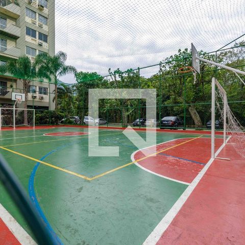 Apartamento à venda com 120m², 3 quartos e 1 vaga Apartamento à venda com 120m², 3 quartos e 1 vagaÁrea Comum Quadra