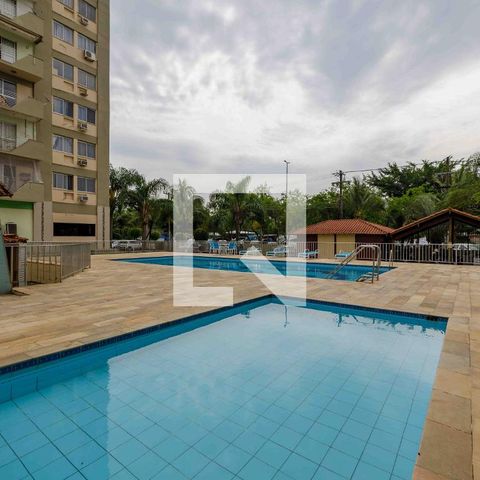 Apartamento à venda com 120m², 3 quartos e 1 vaga Apartamento à venda com 120m², 3 quartos e 1 vagaÁrea Comum Piscina