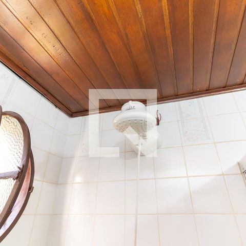 Casa à venda com 70m², 2 quartos e 2 vagas Casa à venda com 70m², 2 quartos e 2 vagasBanheiro - Chuveiro