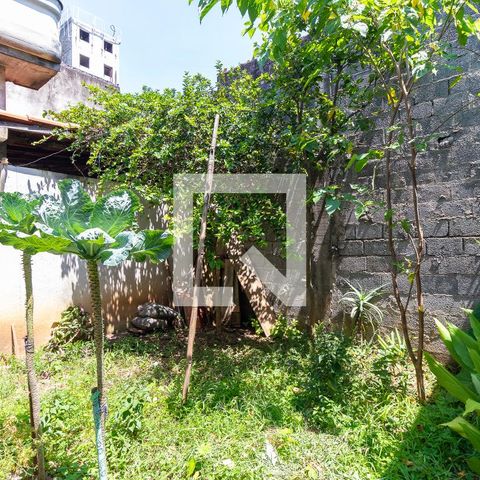 Casa à venda com 70m², 2 quartos e 2 vagas Casa à venda com 70m², 2 quartos e 2 vagasQuintal