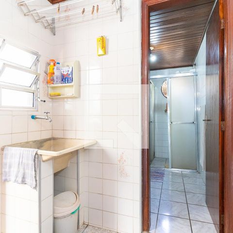 Casa à venda com 70m², 2 quartos e 2 vagas Casa à venda com 70m², 2 quartos e 2 vagasÁrea de Serviço