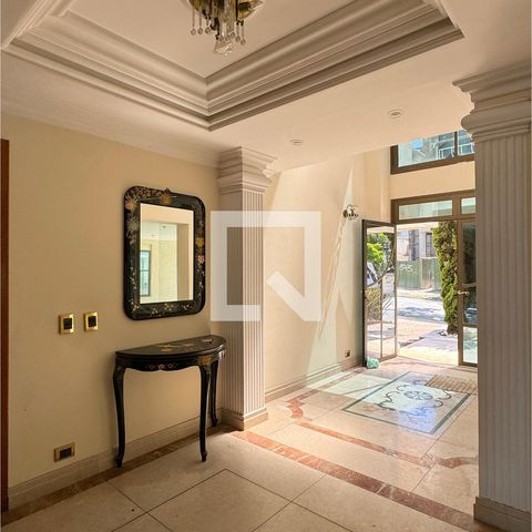 Casa de condomínio à venda com 975m², 4 quartos e 8 vagasHall de entrada