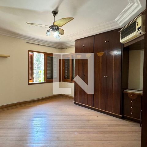 Casa de condomínio à venda com 975m², 4 quartos e 8 vagasSuíte 4
