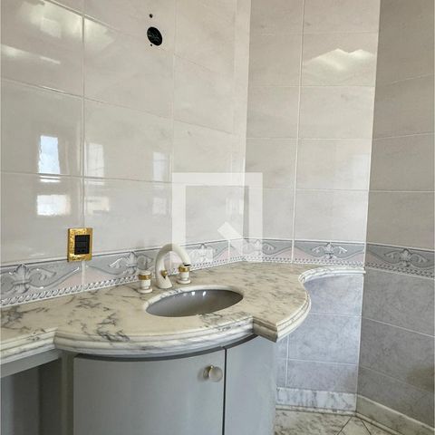 Casa de condomínio à venda com 975m², 4 quartos e 8 vagasBanheiro da Suíte 3