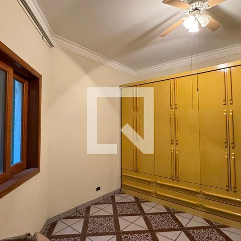 Casa de condomínio à venda com 975m², 4 quartos e 8 vagasQuarto de Serviço