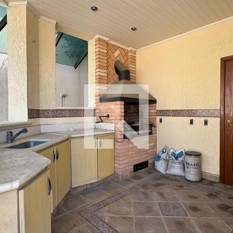 Casa de condomínio à venda com 975m², 4 quartos e 8 vagasChurrasqueira