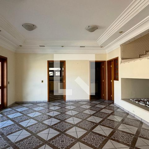 Casa de condomínio à venda com 975m², 4 quartos e 8 vagasSalão de Festas