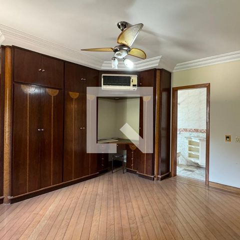 Casa de condomínio à venda com 975m², 4 quartos e 8 vagasSuíte 4