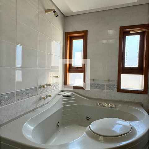 Casa de condomínio à venda com 975m², 4 quartos e 8 vagasBanheiro da Suíte 3
