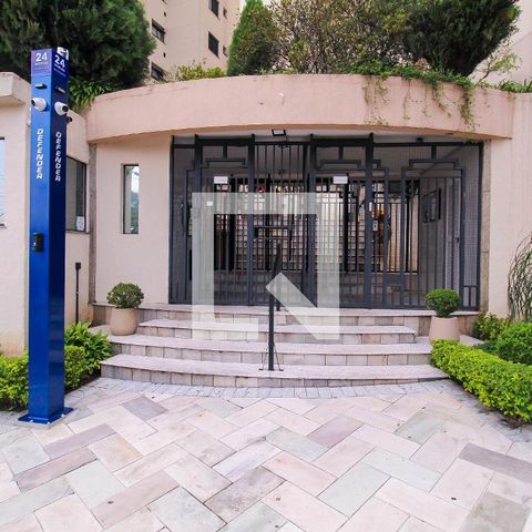 Apartamento à venda com 85m², 3 quartos e 2 vagas Apartamento à venda com 85m², 3 quartos e 2 vagasFachada