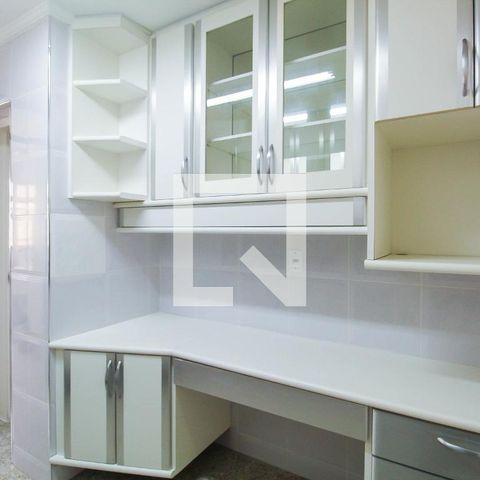 Apartamento à venda com 85m², 3 quartos e 2 vagas Apartamento à venda com 85m², 3 quartos e 2 vagasCozinha